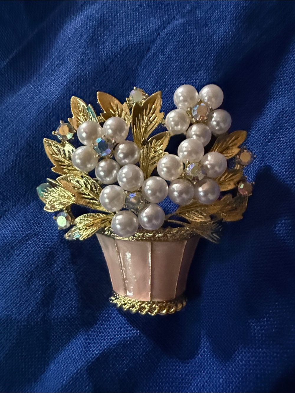 Flower pot brooch pin,